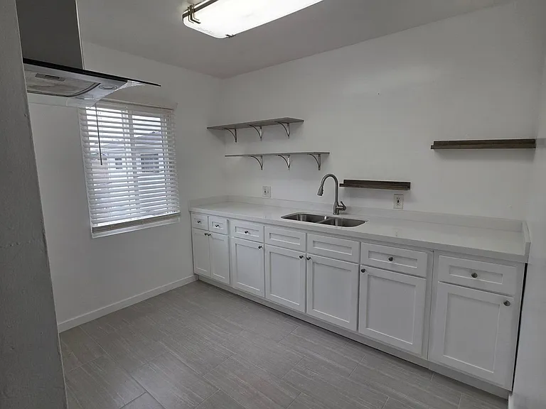 620 S Myrtle — Photo 3