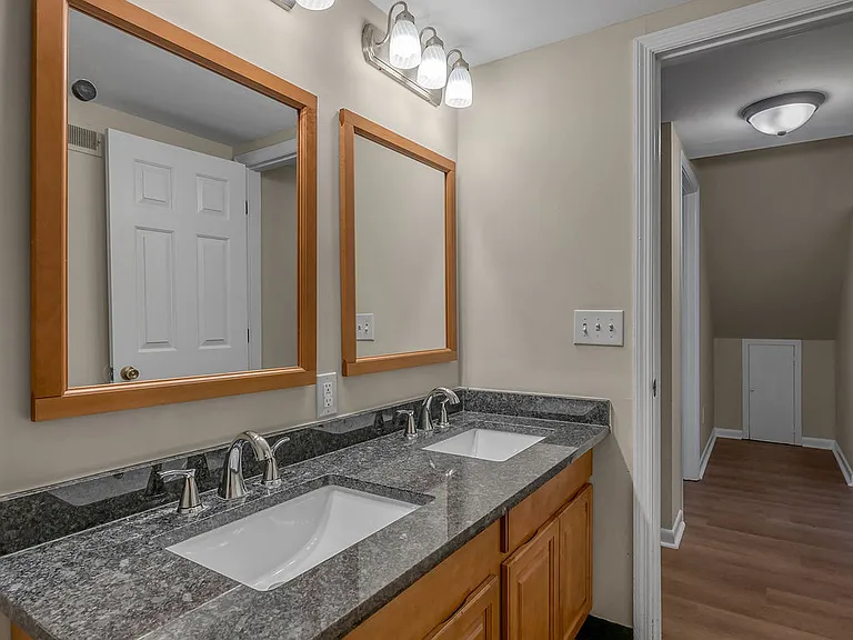 833 Malabu Dr — Photo 30