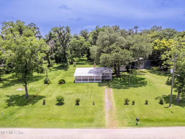 22583 NE 1ST Street, Lawtey, FL 32058