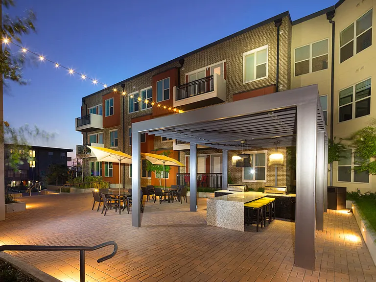 We offer a secondary courtyard with grilling stations
