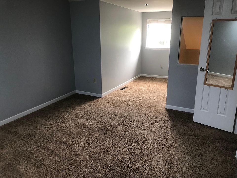 2nd Floor Master Bedroom