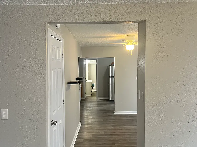 610 Marshall Rd #610 — Photo 12