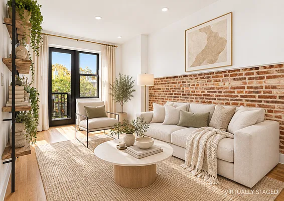 Living room, photo 1