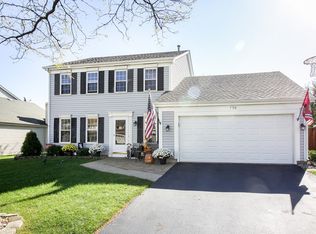 796 Thunderbird Trl, Carol Stream, IL 60188