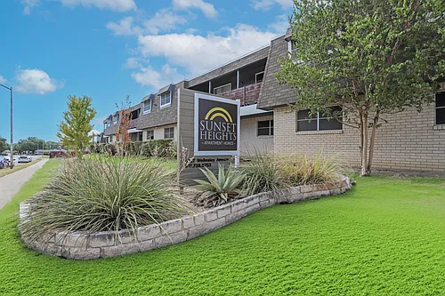 Sunset Height Apartments Photo 1