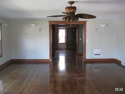 3rd image of 1034 Lindbergh St