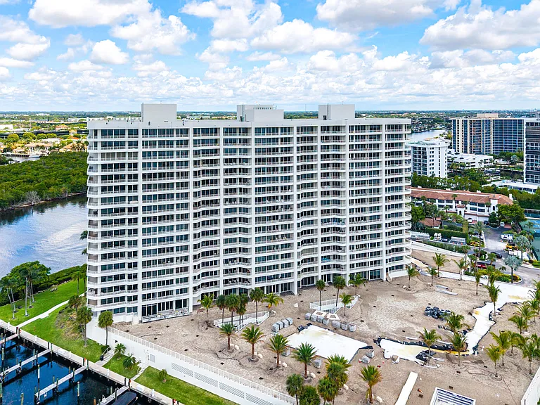 4201 N Ocean Blvd #1407 — Photo 46
