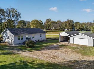 303 S Vermont St, Green Ridge, MO 65332