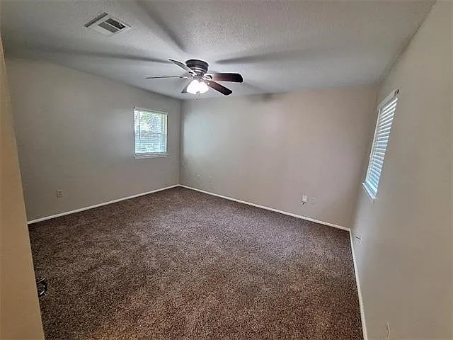 5053 Bennington Dr — Photo 6