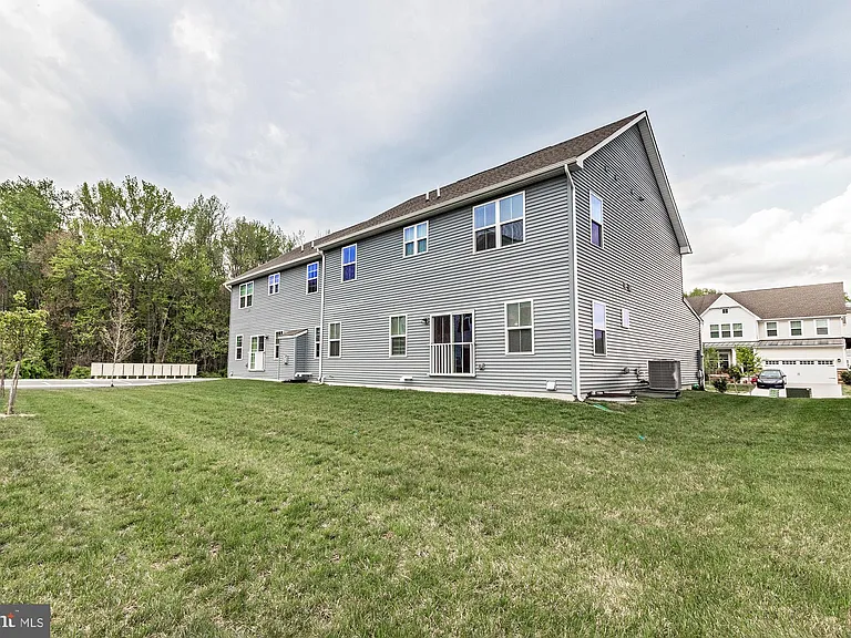 604 Longleaf Dr — Photo 18