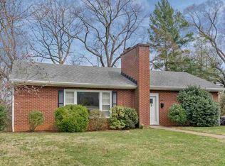 1204 Sherwood Rd, Charlottesville, VA 22903
