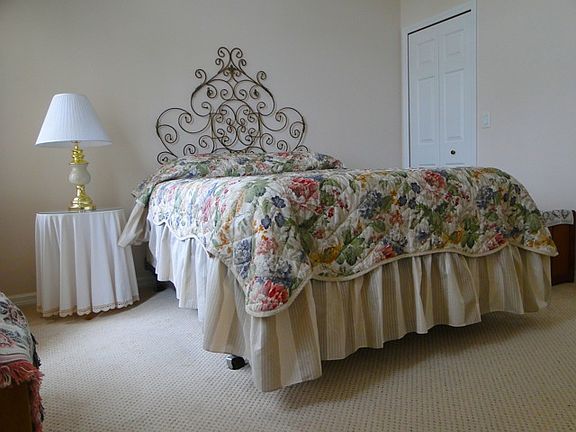 4th image of 21330 Royal Saint Georges Ln