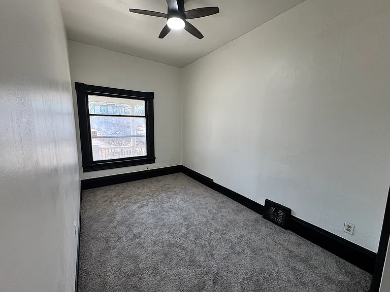 1324 Garfield St — Photo 5