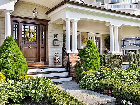Grand curb appeal