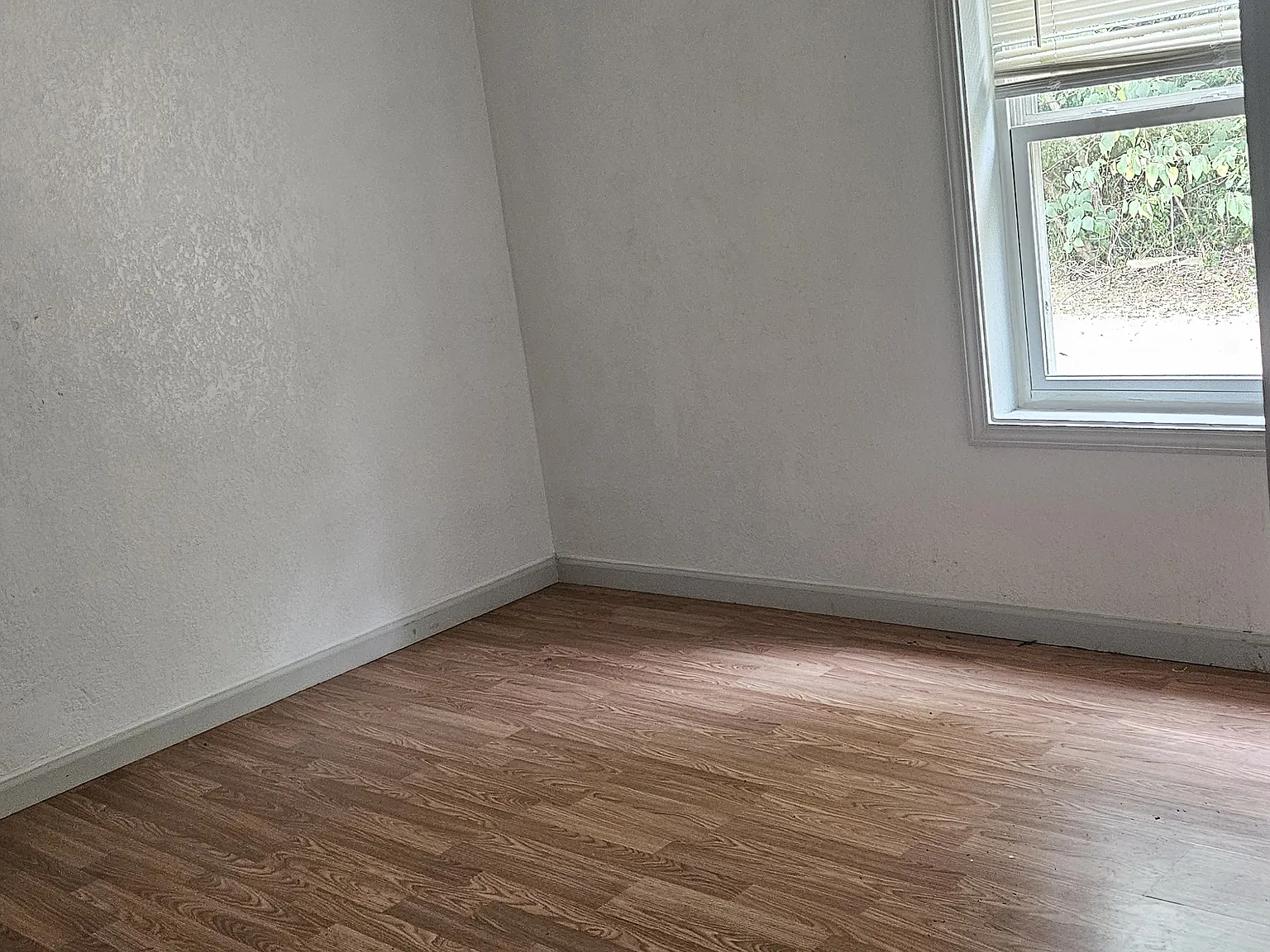 2 bed, $850 — Photo 4