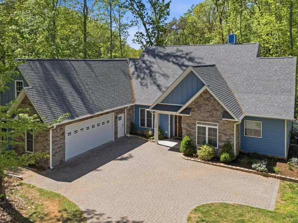 165 Peninsula Dr, Moneta, VA 24121