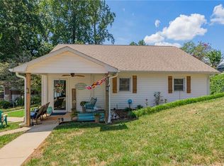 765 Hickory Point Dr, Lexington, NC 27292