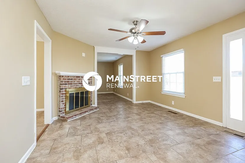 5313 Ashlawn Dr — Photo 2