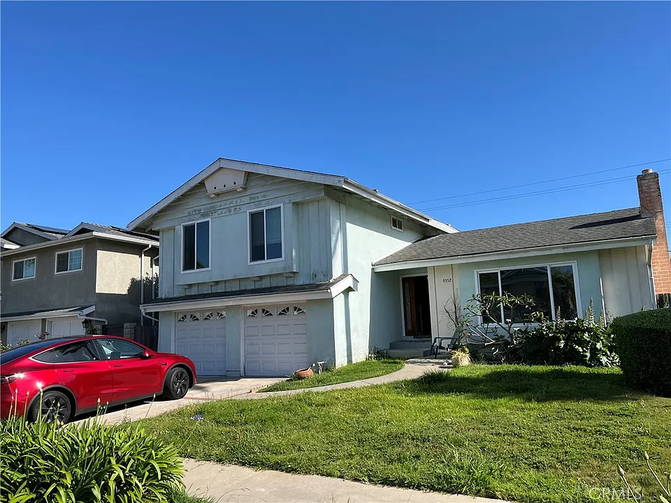 9352 Mokihana Dr