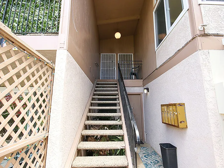 5542 Fernhill Cir — Photo 3