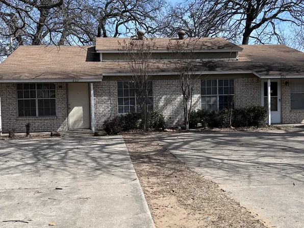 605 McQueary St #1, Arlington, TX 76012