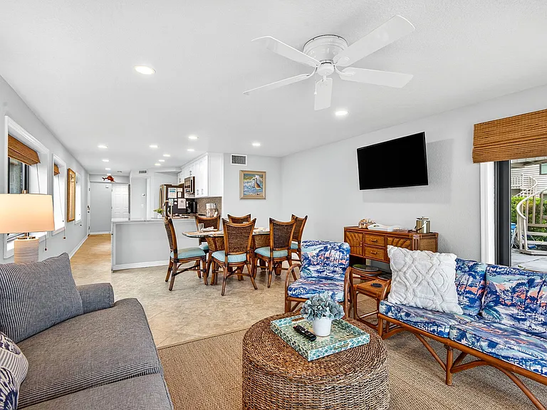 2100 Gulf Blvd #11 — Photo 7