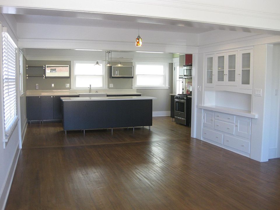 1st image of 402 Lime Ave