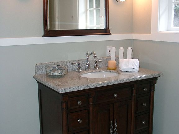 Main Bath New Vanity
