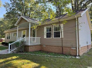 2517 N 14th St, Herrin, IL 62948