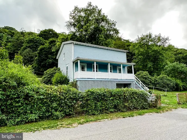 118 Jackson St, Lonaconing, MD 21539