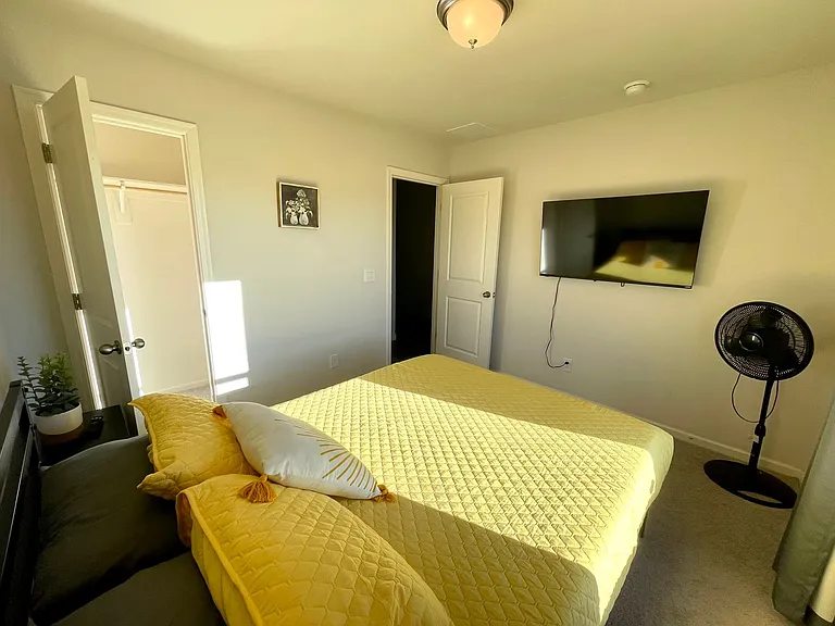 564 Holly St — Photo 15