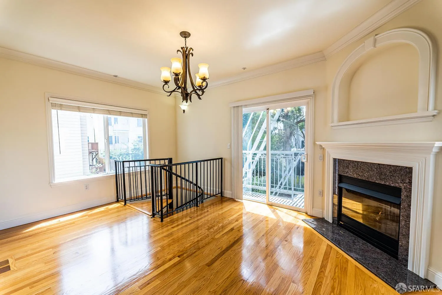 3 bed, 2.0 bath, $7,500 — Photo 1
