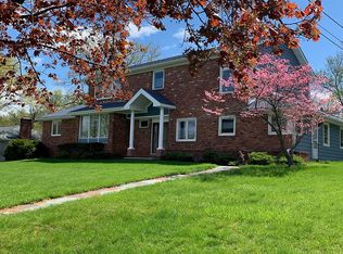 26 Fenton Dr, Short Hills, NJ 07078