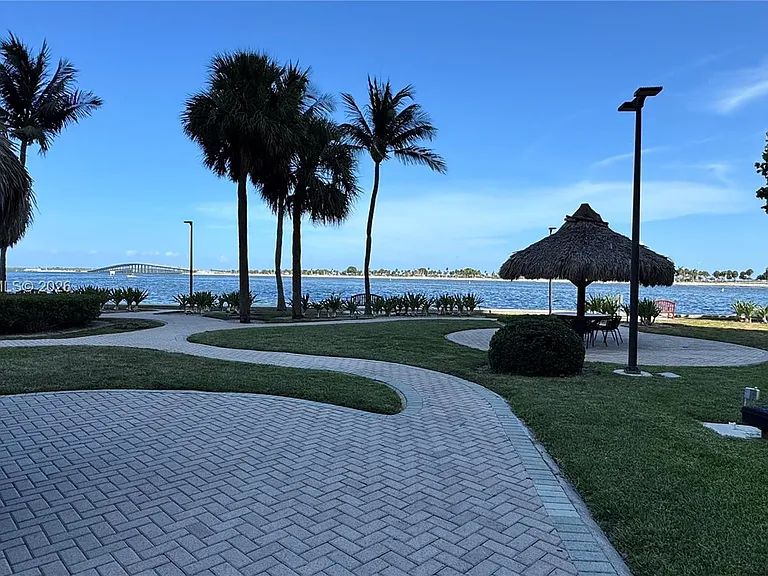 2451 Brickell Ave #18U — Photo 8
