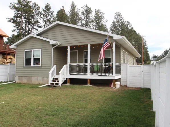 960 Ponderosa St, Custer, SD 57730