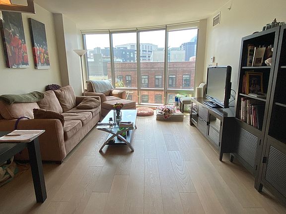 3rd image of 333 1st St Unit N503