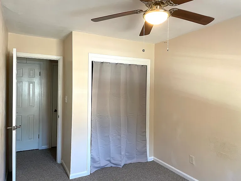 Guest Bedroom #1