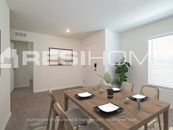 4th image of 322 Fern Ct