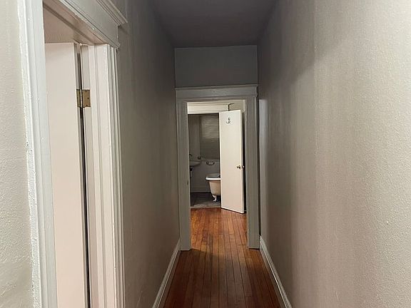 3rd image of 401 15th St