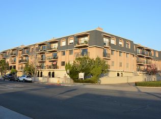 12400 Montecito Rd APT 220, Seal Beach, CA 90740