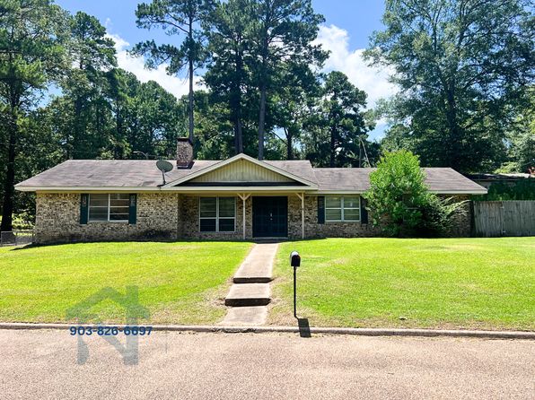 314 Pin Oak St