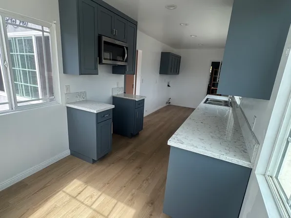 16110 S Hoover St, Gardena, CA 90247