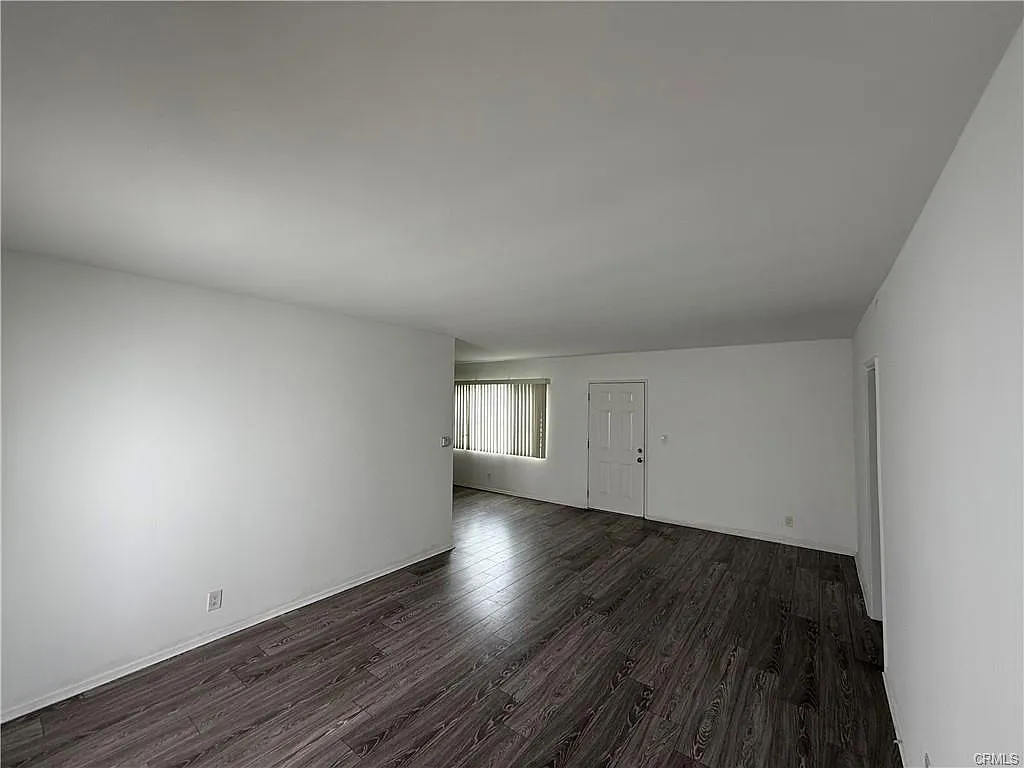 2 bed, 948 sqft, $2,800 — Photo 1
