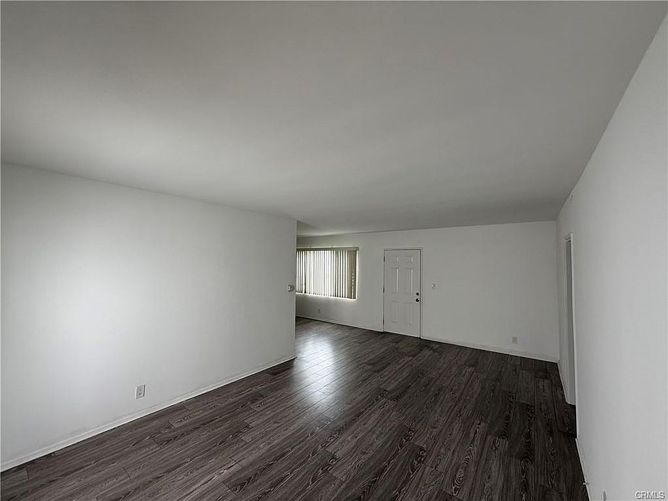 1st image of 423 S Le Doux Rd APT 10