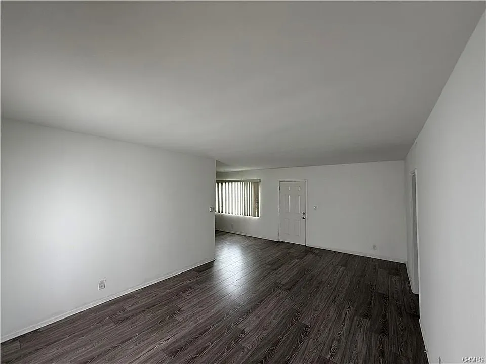 423 S Le Doux Rd #10
