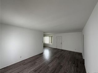 423 S Le Doux Rd APT 10, Los Angeles, CA 90048