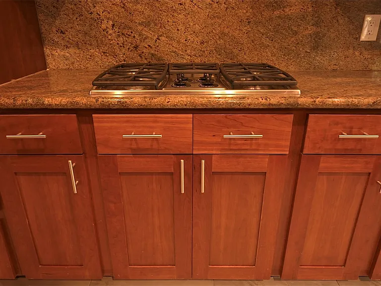 9810 Cliffwood Dr — Photo 28