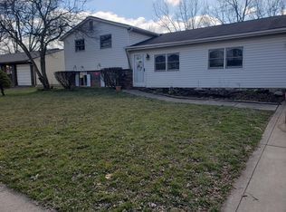 2883 Bretton Woods Dr, Columbus, OH 43231