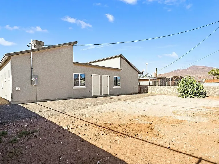 5217 Dearborne Dr #A — Photo 17