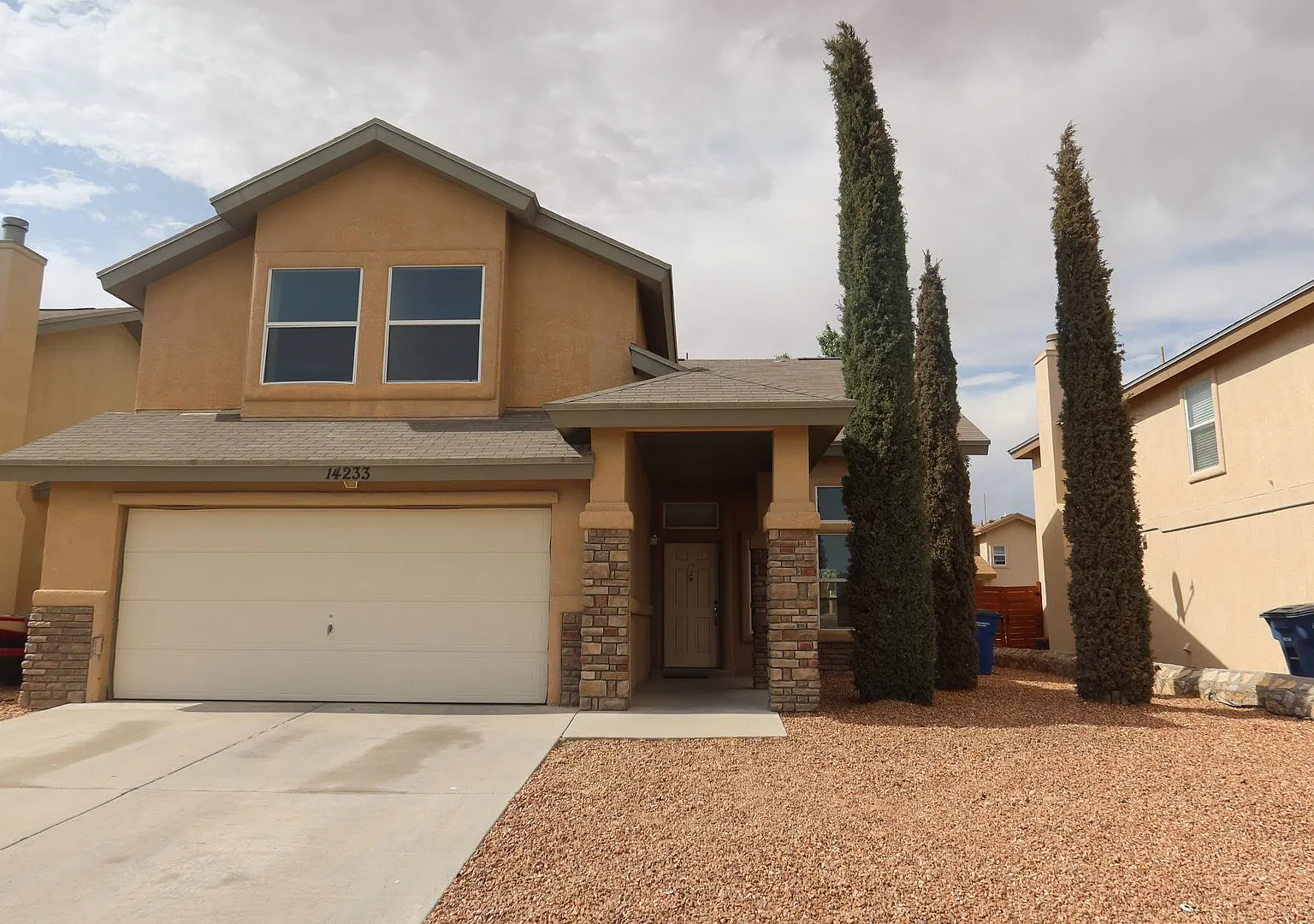 14233 Smokey Point — Photo 1